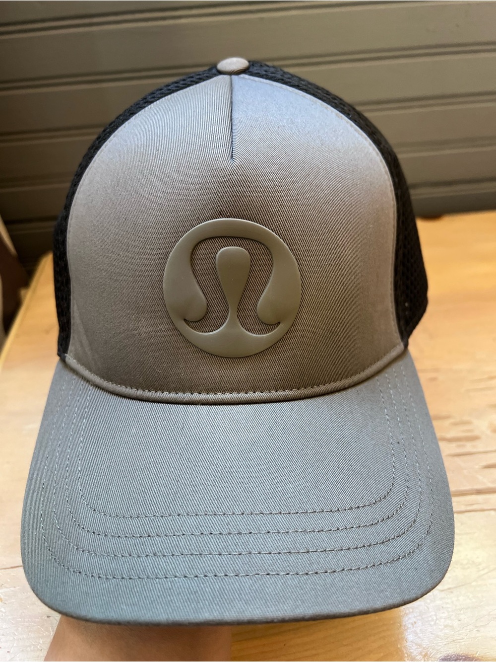 Lululemon Curved-Brim Trucker Hat Dark Gray Mesh Back Adjustable Cap L/XL